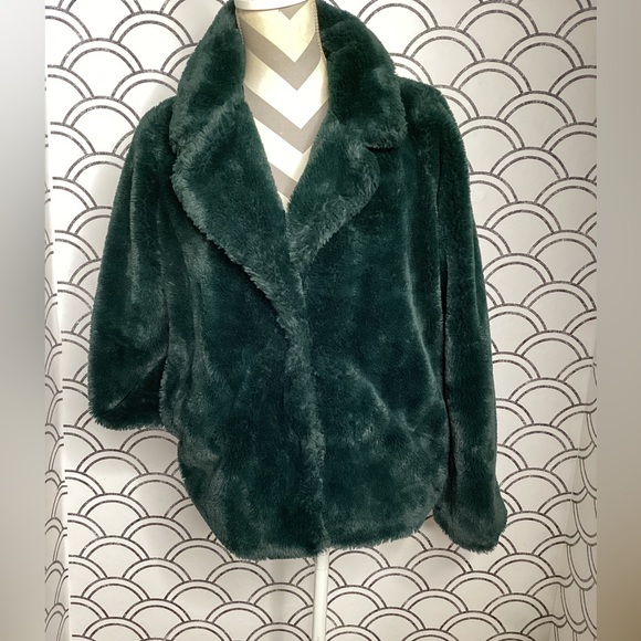 Odin Emerald Plush Teddy Jacket size medium - Picture 3 of 14